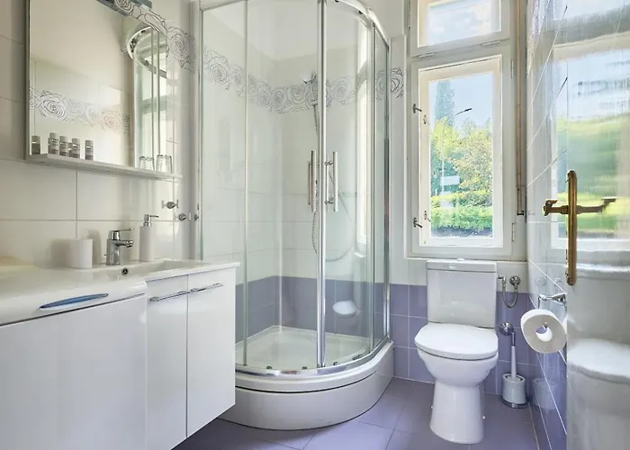 Leona Authentic Beachfront 2br By Irundo * Opatija