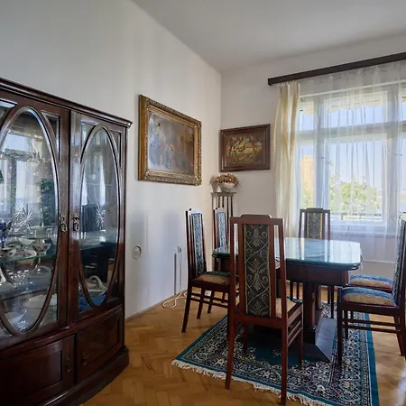 Leona Authentic Beachfront 2br Apartamento *