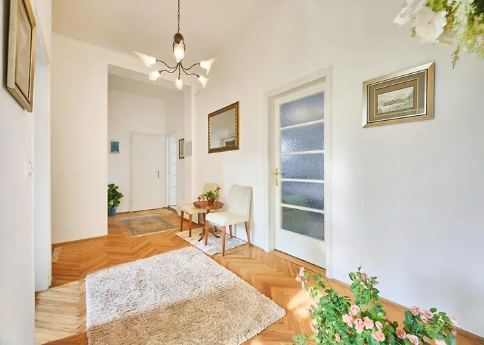 Daire Leona Authentic Beachfront 2br By Irundo *